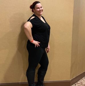 Meet your Posher, Danielle